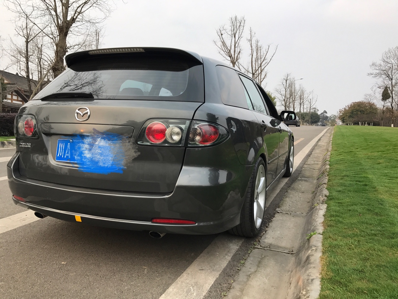 来嘛,收了个330ci e46 马六瓦罐旅行版丢了