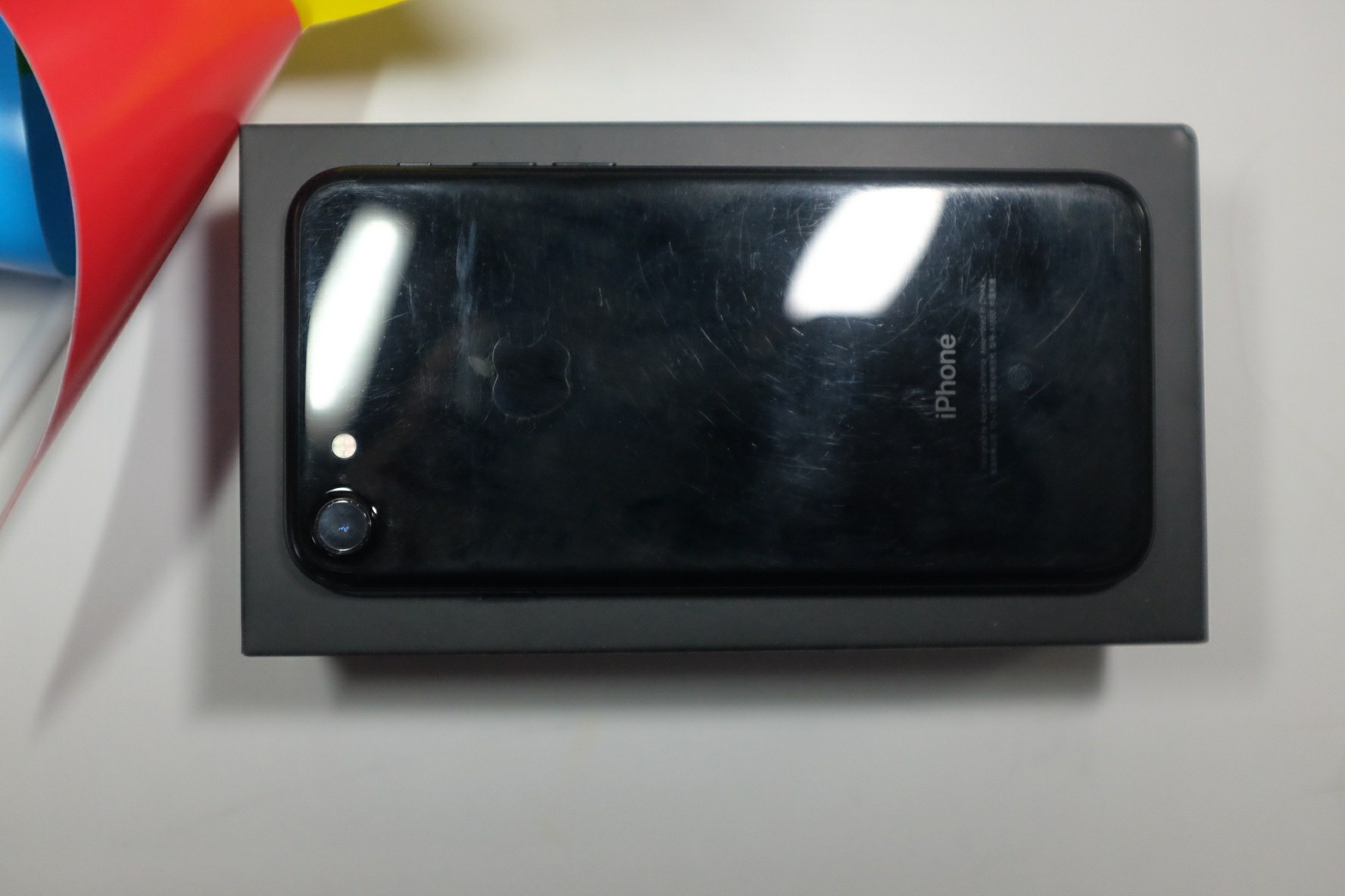 苹果iphone7,亮黑色128g国行,带包装盒