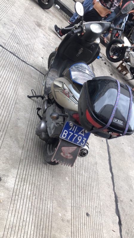 成都摩托车蓝牌终身入城证