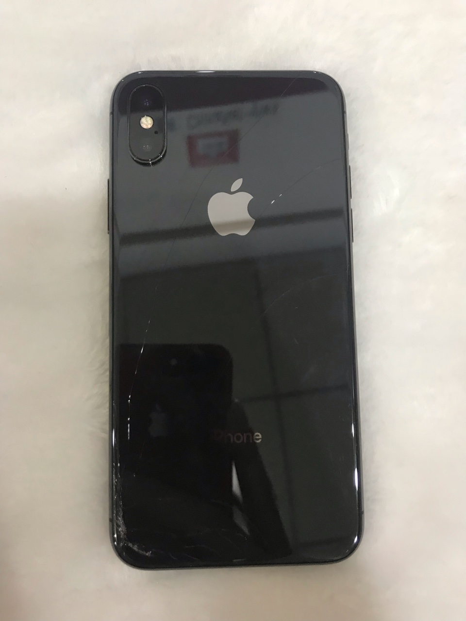 帮朋友出苹果x iphone x256g黑色已出