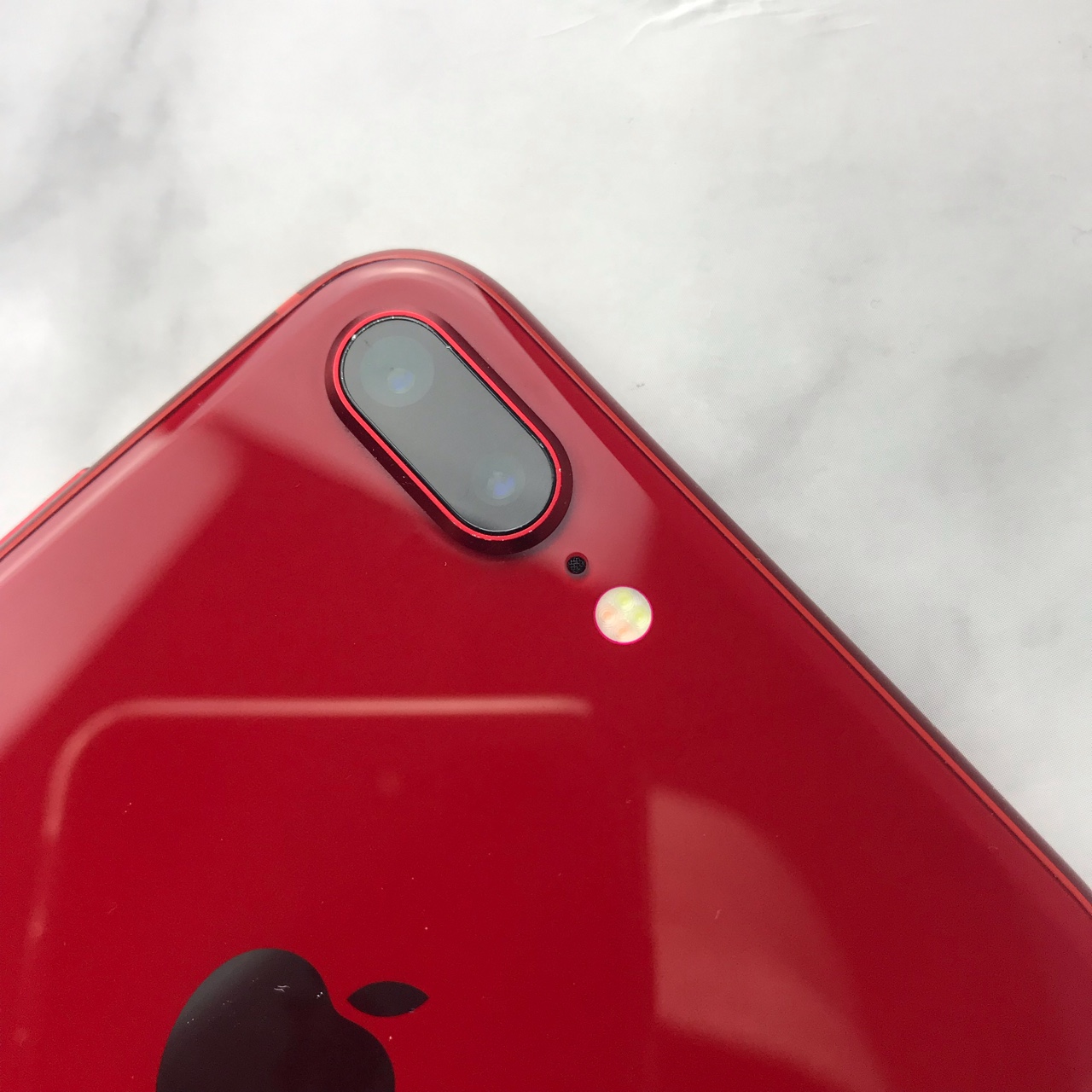 iphone8p 红色 64g 在保…摔坏了