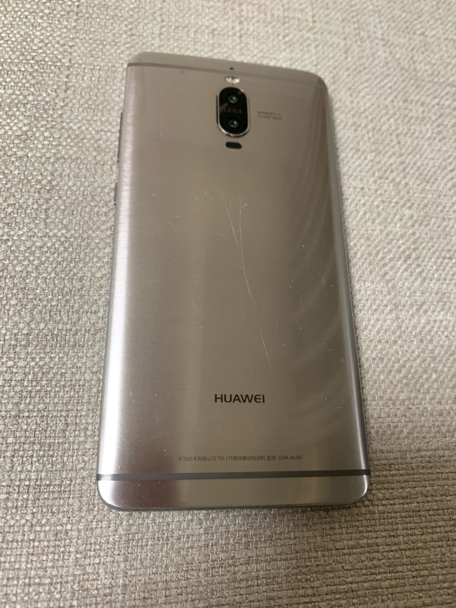 (带朋友)出华为mate9pro64g银钻灰看描述(已出鱼儿,谢谢大家关注!