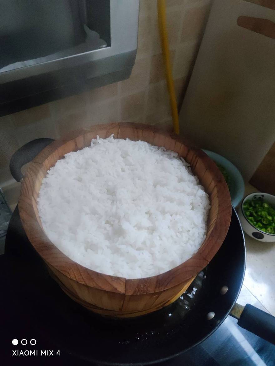 今天屋头莫得事 弄得甄子饭