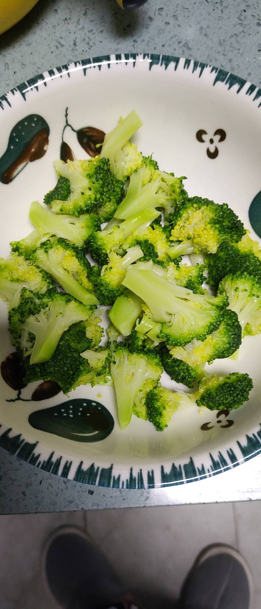 又来整个娃娃爱吃的菜，健康营养的鸡蛋西蓝花切糕