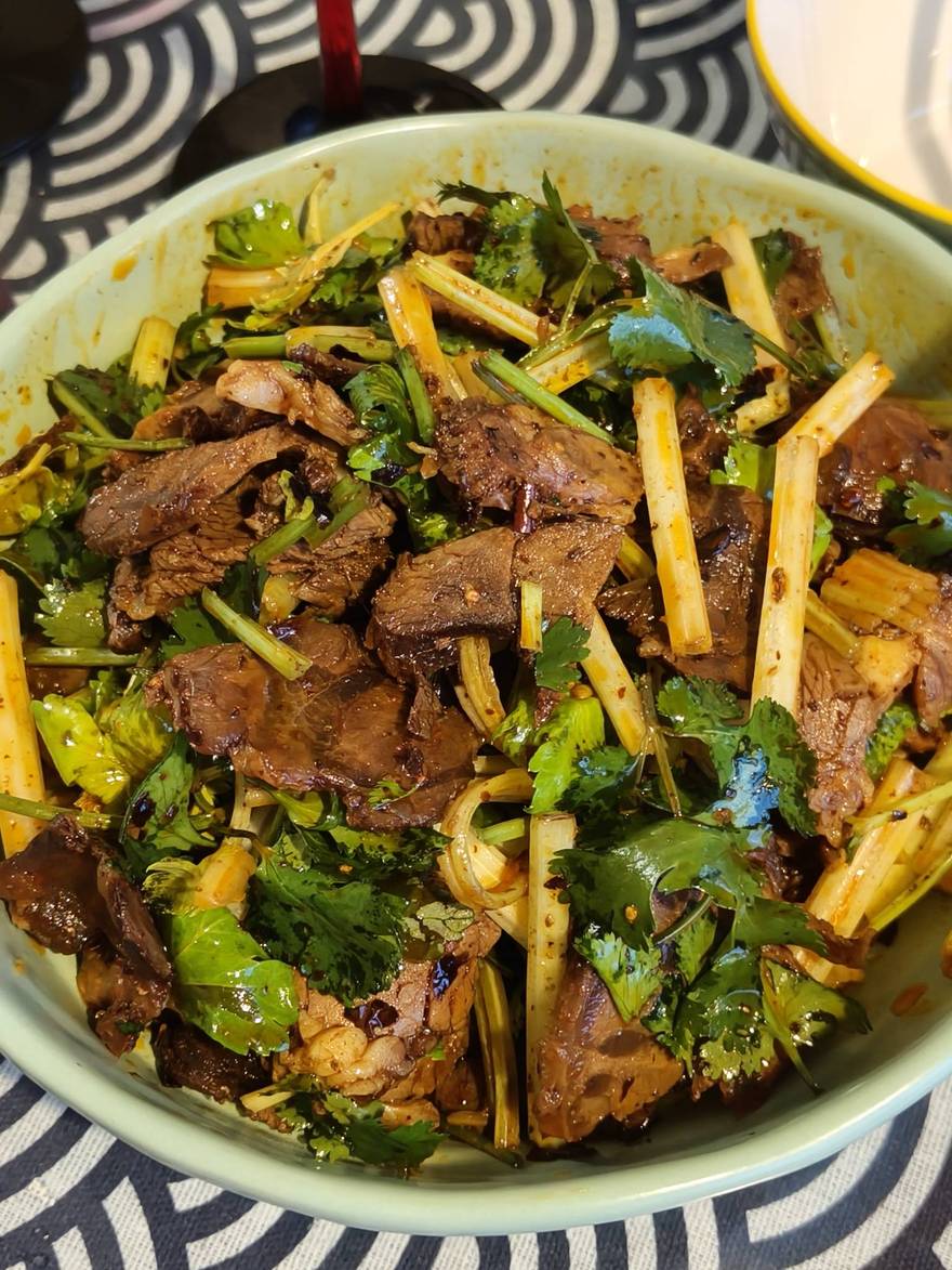 搬砖人食堂……依然小聚